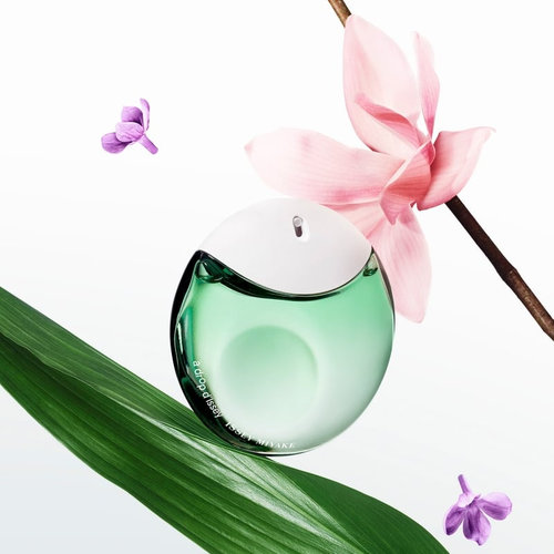 A Drop D‘Issey Eau de Parfum Essentielle Vapo