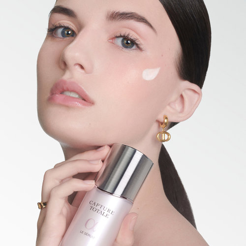 Capture Totale Le Serum Anti-Aging Serum - Firmness, Youth and Radiance