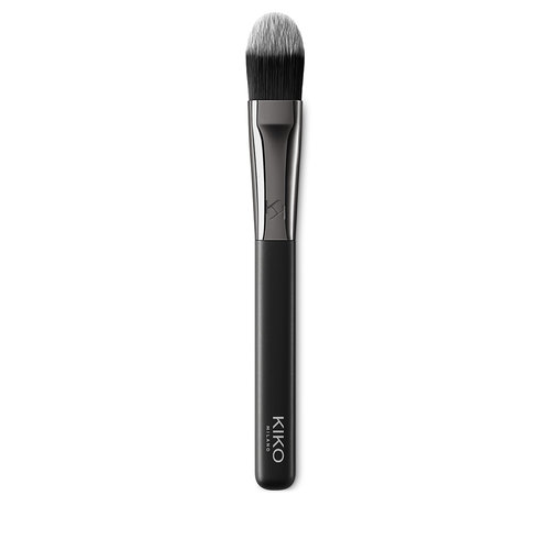 Flat Foundation Brush Face 03