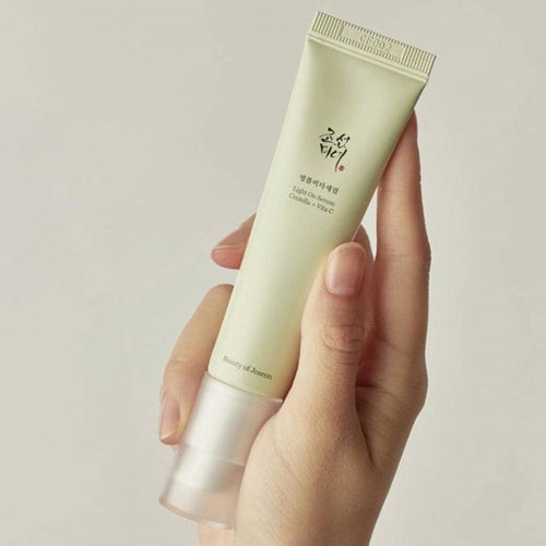 Light On Serum: Centella + Vita C 30ml