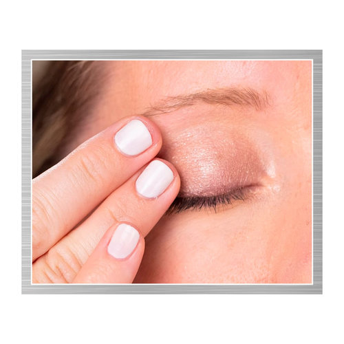 Super Multi-Corrective Eye Zone Treatment